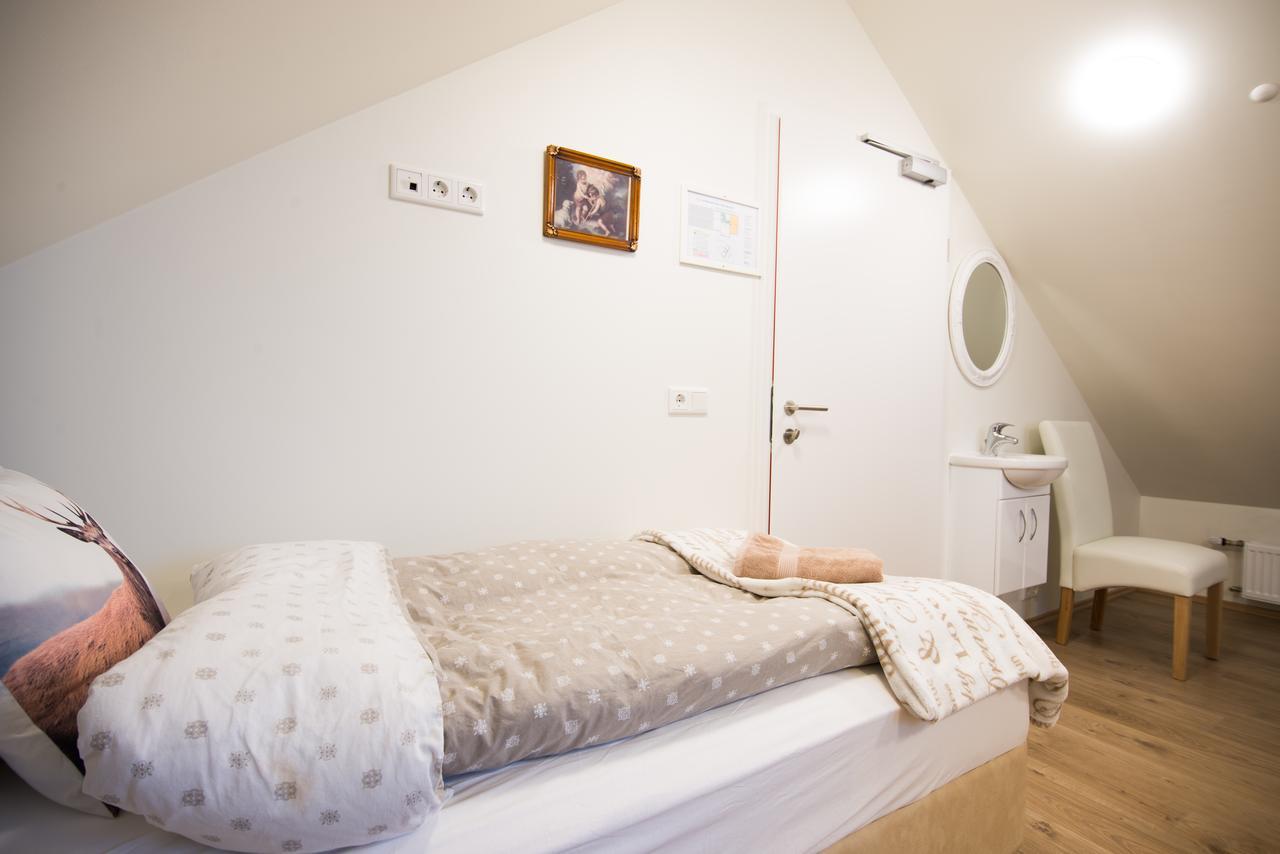 Guesthouse Grund Grindavík Екстериор снимка